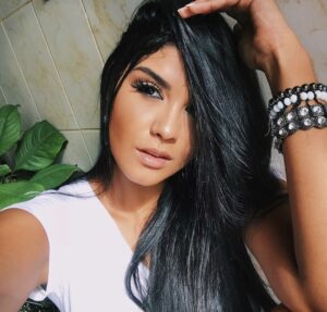 Bella – 23 image 2840