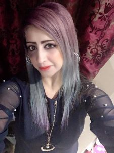 Anglo Indian lady with long flowing blonde hair and a dress size 8/10 all tight and toned image 205312