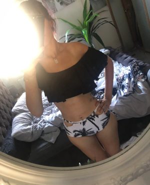 Ellie high-class young English bisexual party girle scort in Essex, photo 3