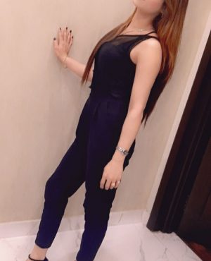 Sana in Dubai, photo 3