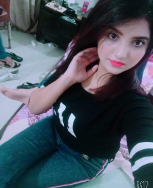 Anshu in Dubai, photo 3