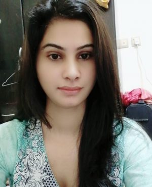 Niharika in Dubai, photo 3
