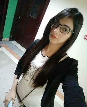 Chavi in Dubai, photo 2