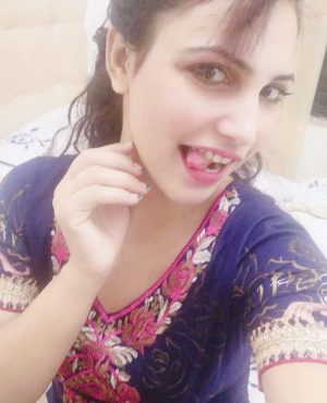 Preeti in Dubai, photo 2