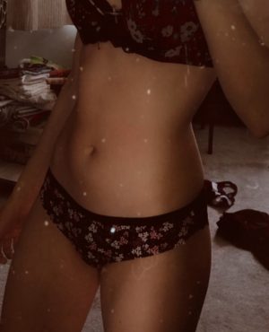 Stunning slim teen escort in Liverpool image 255149