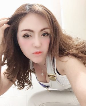 Tracy in Bangkok, photo 4