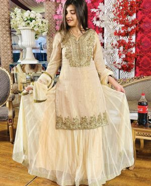 good looking girls in Dubai. image 260565