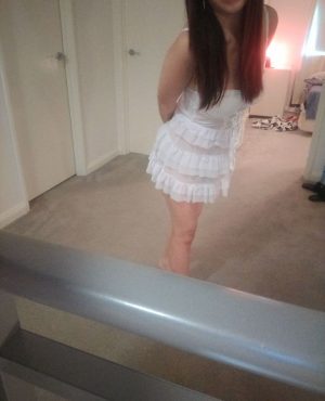 Sexy Asian Girl With Great Service image 262731