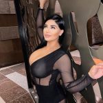 Escorts serves image 351356