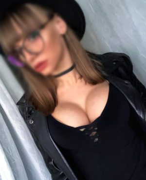 Linda in Dubai, photo 3