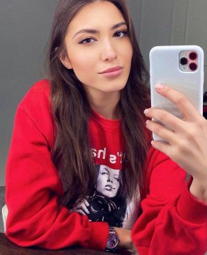Loren in Warsaw, photo 2