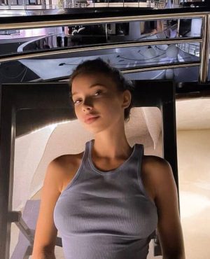 Britni in Warsaw, photo 3