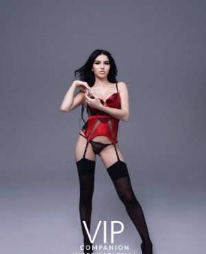 Roxana in London, photo 2