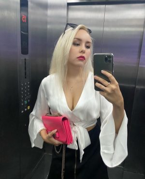 Russian girls Lola in Dubai, photo 3