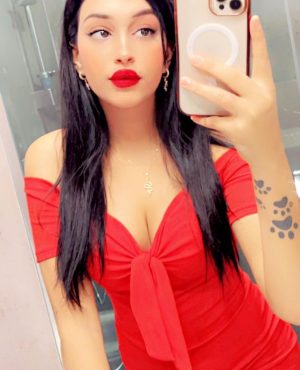 HI I SALMA I 19 YEARS OLD FROM MOROCCO WORKING IN TAKSIM image 417433