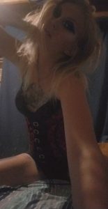 Demonic Kitty wants to play come play with me! image 418177