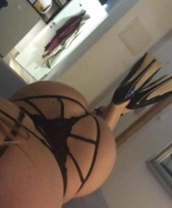 SERVICE POUR LE PLAISIRE image 428224