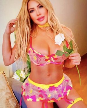 Debhora escort girl in Florianopolis, photo 3