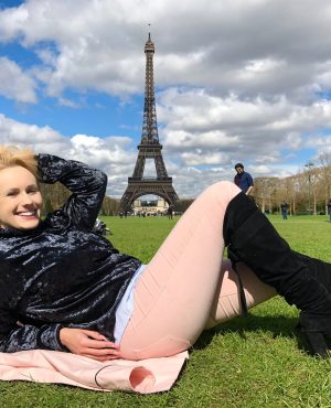 Vicky in Strasbourg, photo 3