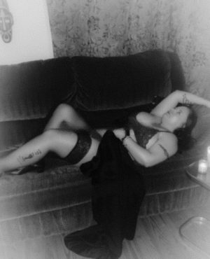 Medoe Knight, independent in London, photo 3