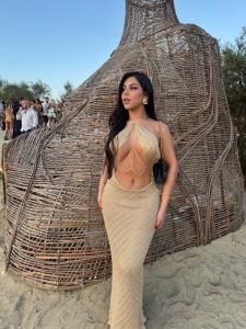 Mel,

                independent image 545309