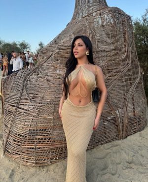 Mel,
                independent image 545309