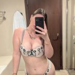 Khloe Roy,
independent image 545480