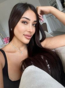 Luciana,

                independent image 545551