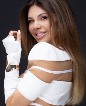 Danone,

                agency
                Aura image 545599