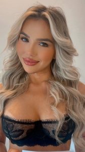 Marie Jolly,

                independent image 545635