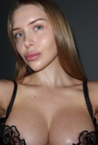 California Babe Pornstar,
                independent image 546146
