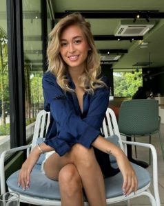 Alina,

                independent image 546211