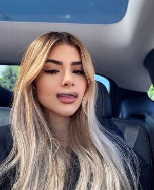 Massandra,

                agency
                Aura image 546488