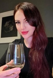 Blacky,

                independent image 546677