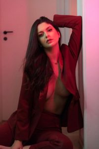 Carol,

                independent image 546905