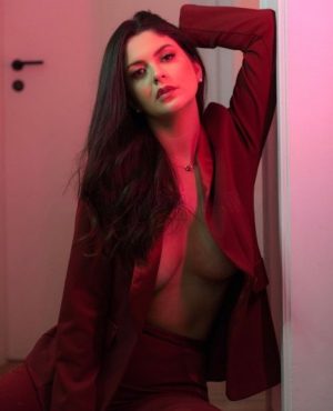 Carol,

                independent image 546905