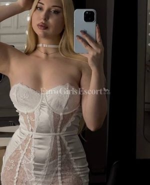 Sahra,
                agency
                Escort in Oslo image 547047