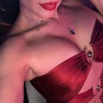 Mia,
independent image 547425