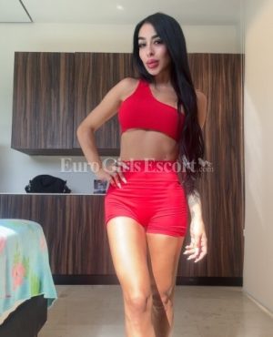 Nina,

                independent image 547586