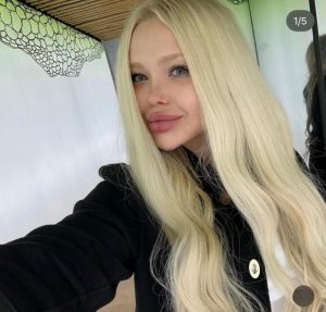 Anabell,

                independent image 547851