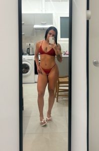 Emi,

                independent image 547907