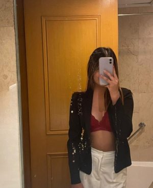 Fernanda,

                independent image 549991