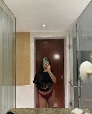 Lexi,

                independent image 550057