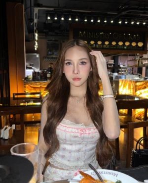 Pinky,

                independent image 550230