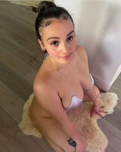 Rose,

                independent image 550495