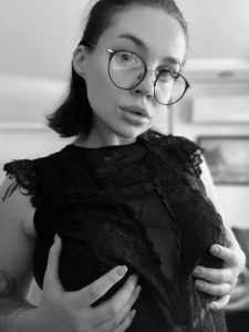 Lena,

                agency
                Escorts Italy image 550510