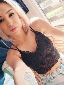 Sara,

                independent image 551371