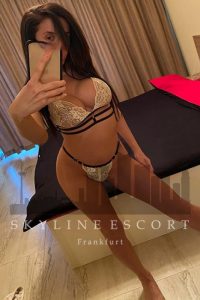 Darina,

                agency
                Skyline Escort Frankfurt image 552747