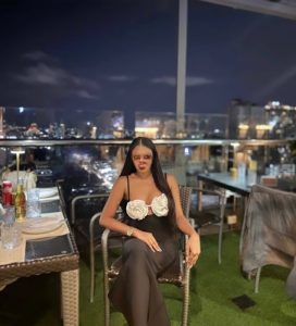 Scarlett,

                independent image 553070