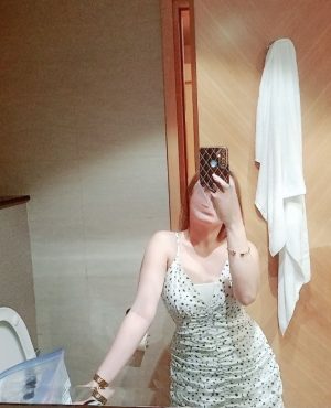 Athena,
                independent image 553154